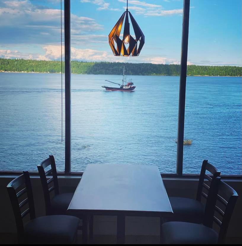 Anchor Inn And Suites Campbell River Zewnętrze zdjęcie