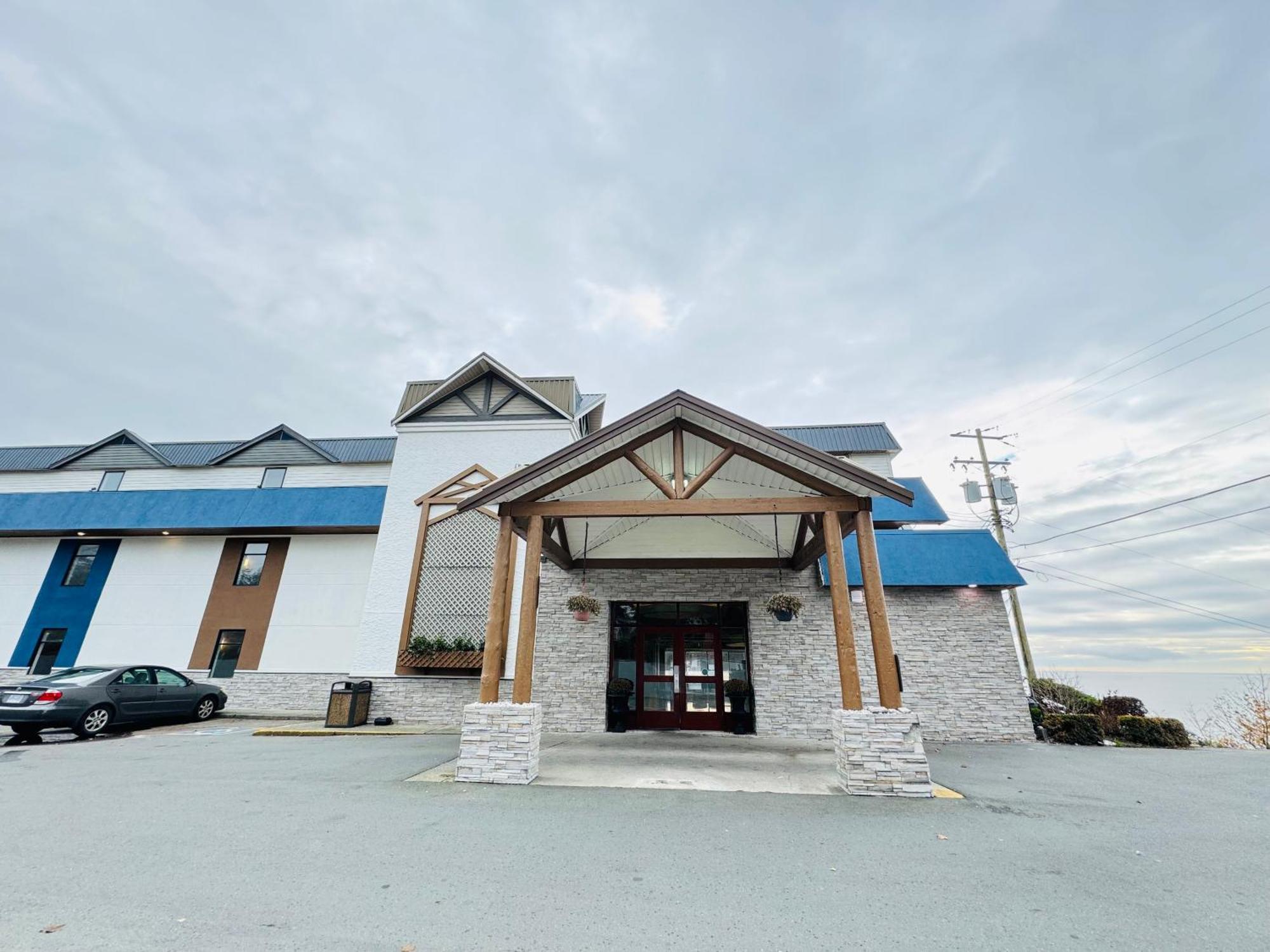 Anchor Inn And Suites Campbell River Zewnętrze zdjęcie