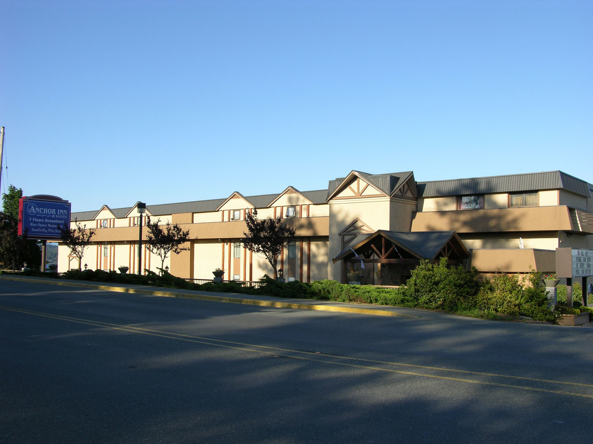 Anchor Inn And Suites Campbell River Zewnętrze zdjęcie